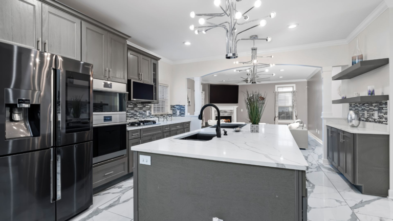 Read more about the article Why You Should Hire Kitchen Remodeling Experts